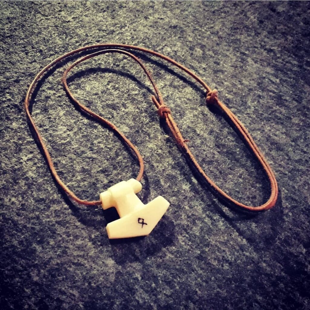 Thor's hammer (Mjolnir) pendant in bone Mjolnir bone Thor hammer